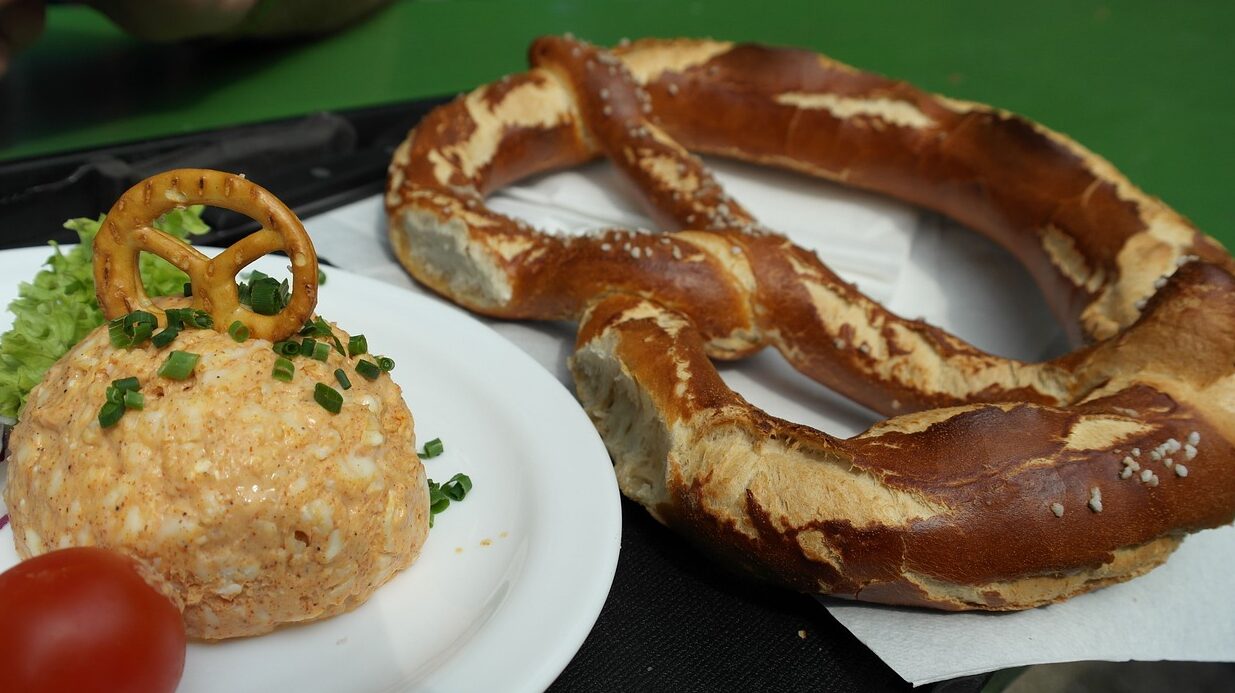 Brezen mit Semmelknödel