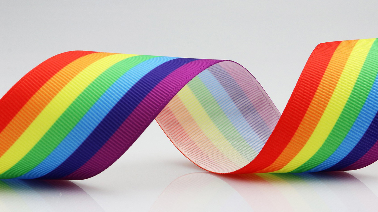Band in Regenbogenfarben